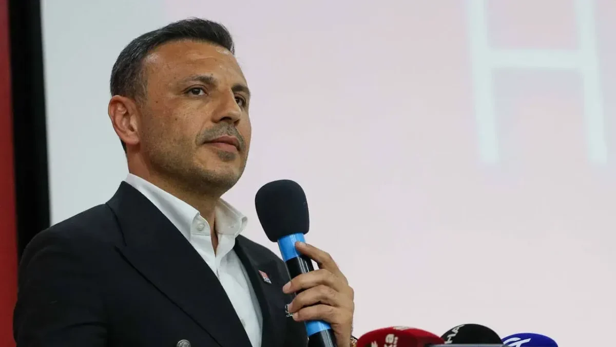 Yeni Parti İstanbul İl Başkanı Özgür Çelik hakkında soruşturma! Yeni Parti İstanbul İl Başkanı Özgür Çelik hakkında soruşturma!