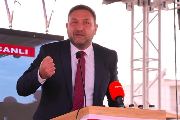 Gümrükçü’den ‘transfer borsası’ ... Gümrükçü’den ‘transfer borsası’ ...