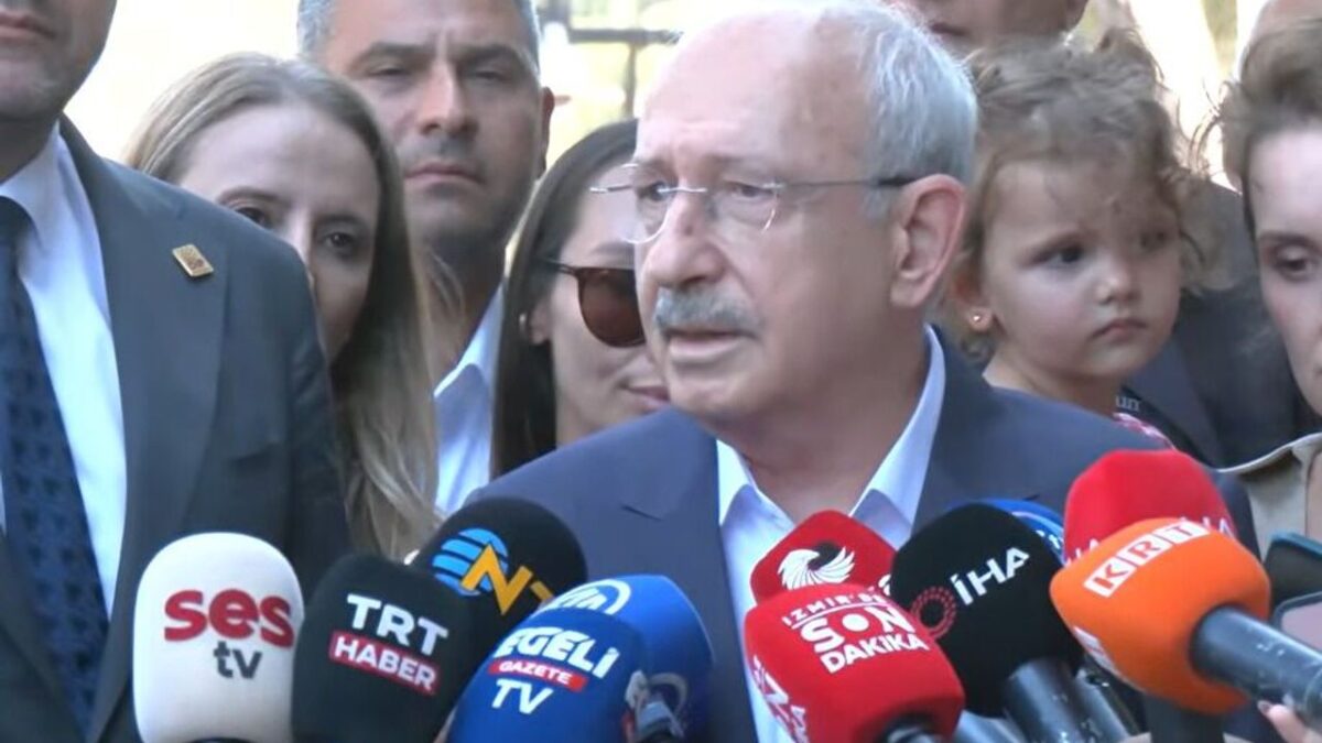 Kılıçdaroğlu’ndan cezaevi ziyareti sonrası çağrı: İddianame bir an önce yazılmalı Kılıçdaroğlu’ndan cezaevi ziyareti sonrası çağrı: İddianame bir an önce yazılmalı